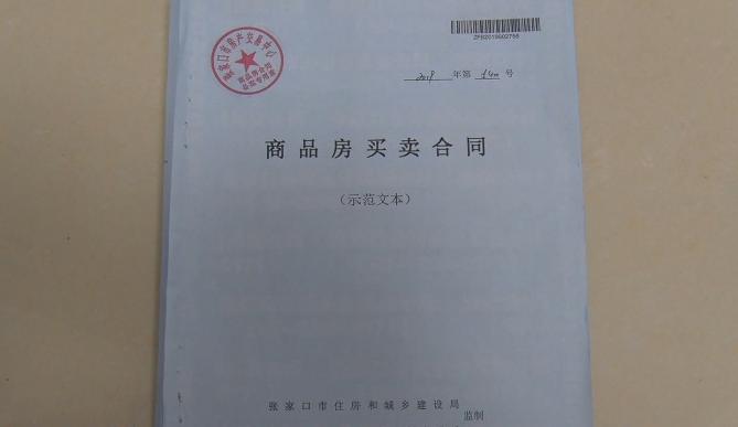 DƬ